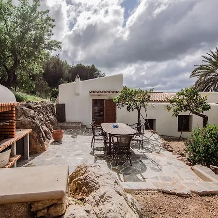 Holiday home Rotes Con Jardin Y Barbacoa *