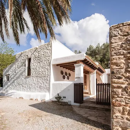 Rotes Con Jardin Y Barbacoa Holiday home