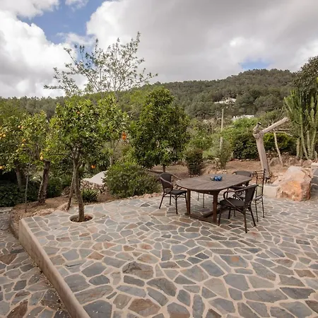 Holiday home Rotes Con Jardin Y Barbacoa