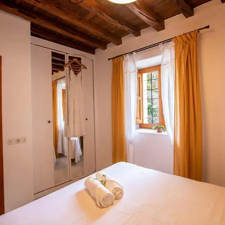 Casa vacanze Rotes Con Jardin Y Barbacoa *