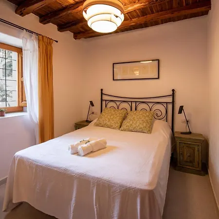 Holiday home Rotes Con Jardin Y Barbacoa Sant Joan De Labritja
