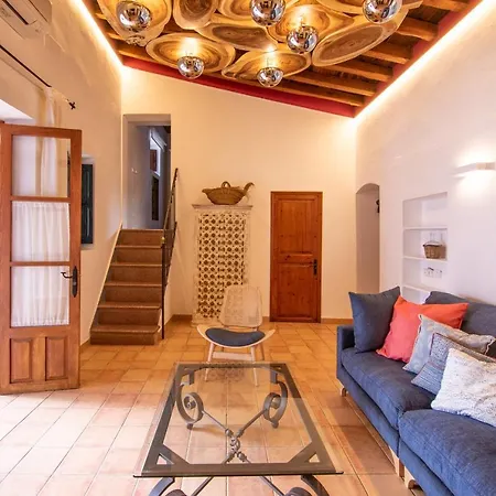 Rotes Con Jardin Y Barbacoa Holiday home