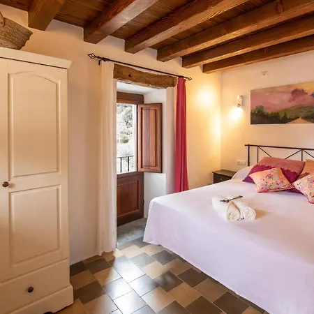 Holiday home Rotes Con Jardin Y Barbacoa *